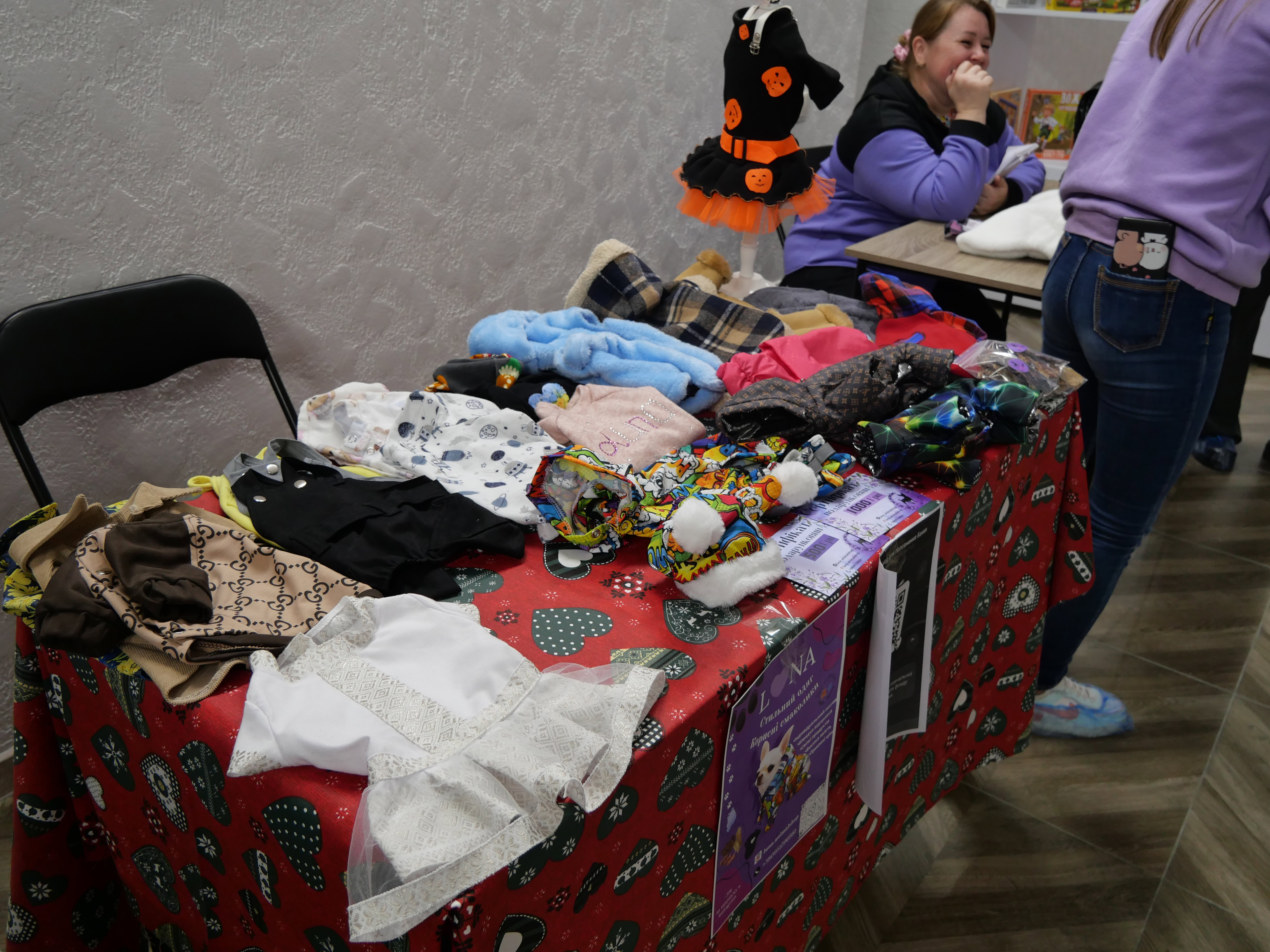 Благодійний ярмарок від U&WE-Hub: як у Запоріжжі підприємниці створюють бізнес і допомагають ЗСУ