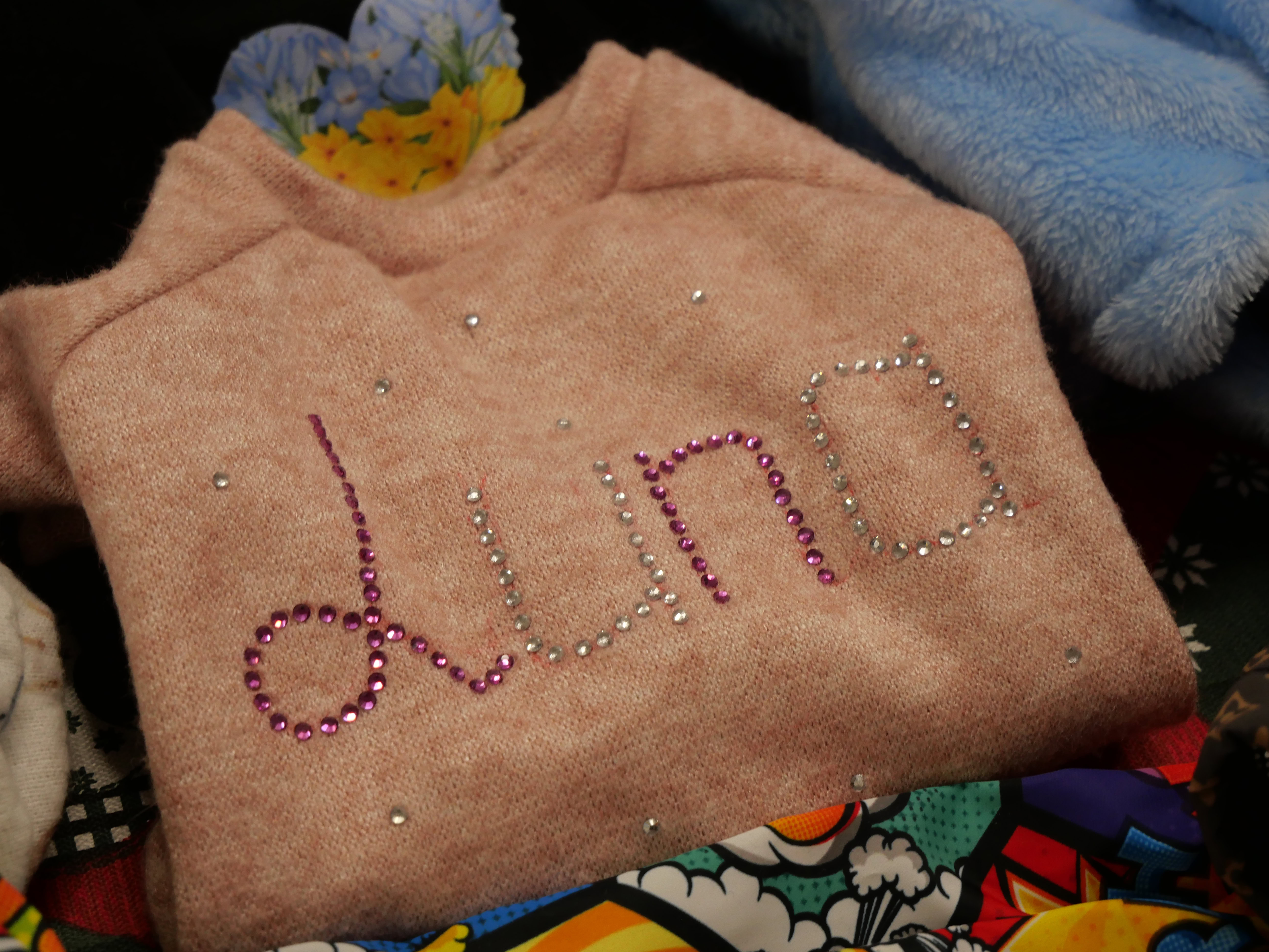 Благодійний ярмарок від U&WE-Hub: як у Запоріжжі підприємниці створюють бізнес і допомагають ЗСУ