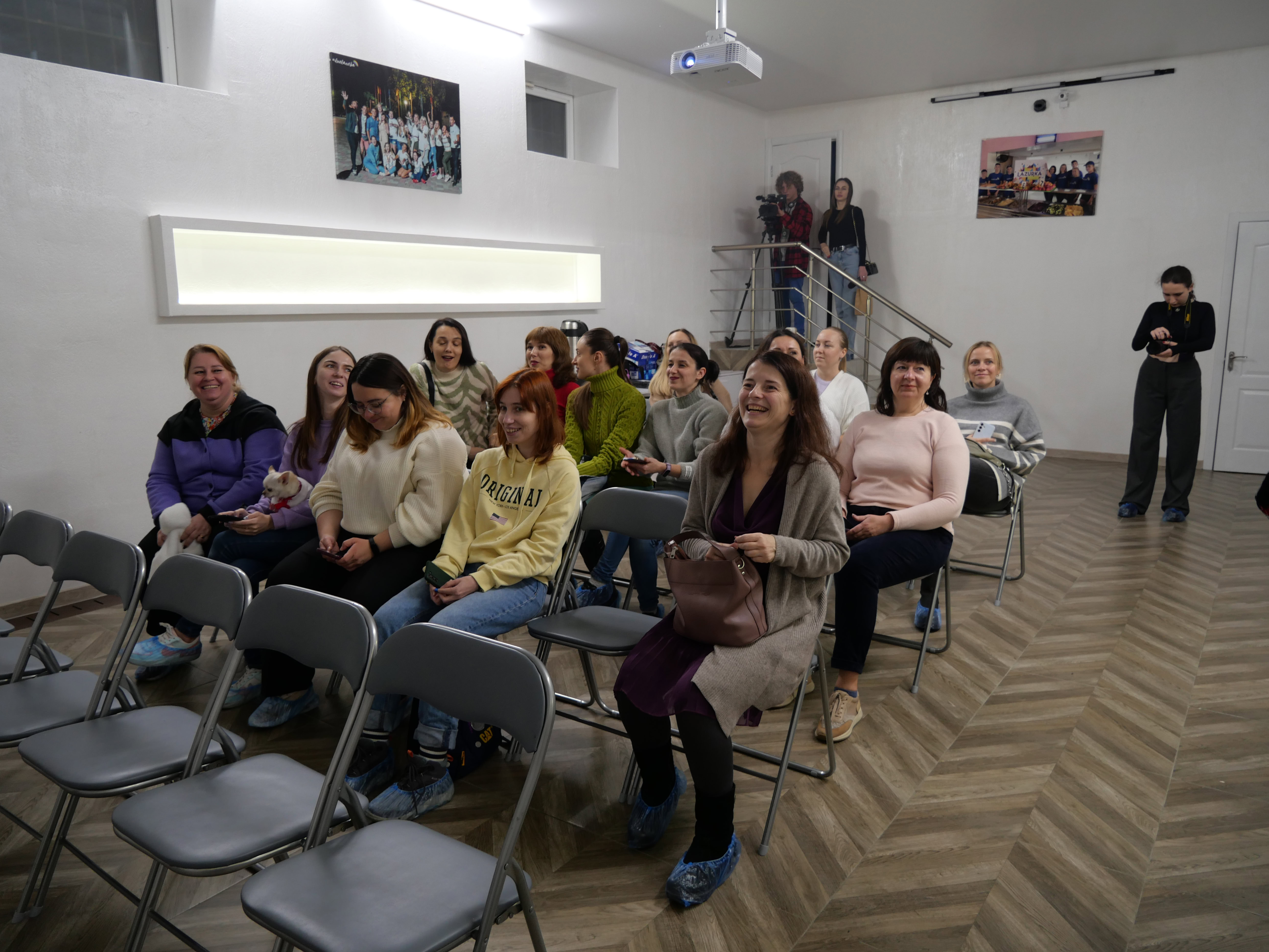 Благодійний ярмарок від U&WE-Hub: як у Запоріжжі підприємниці створюють бізнес і допомагають ЗСУ