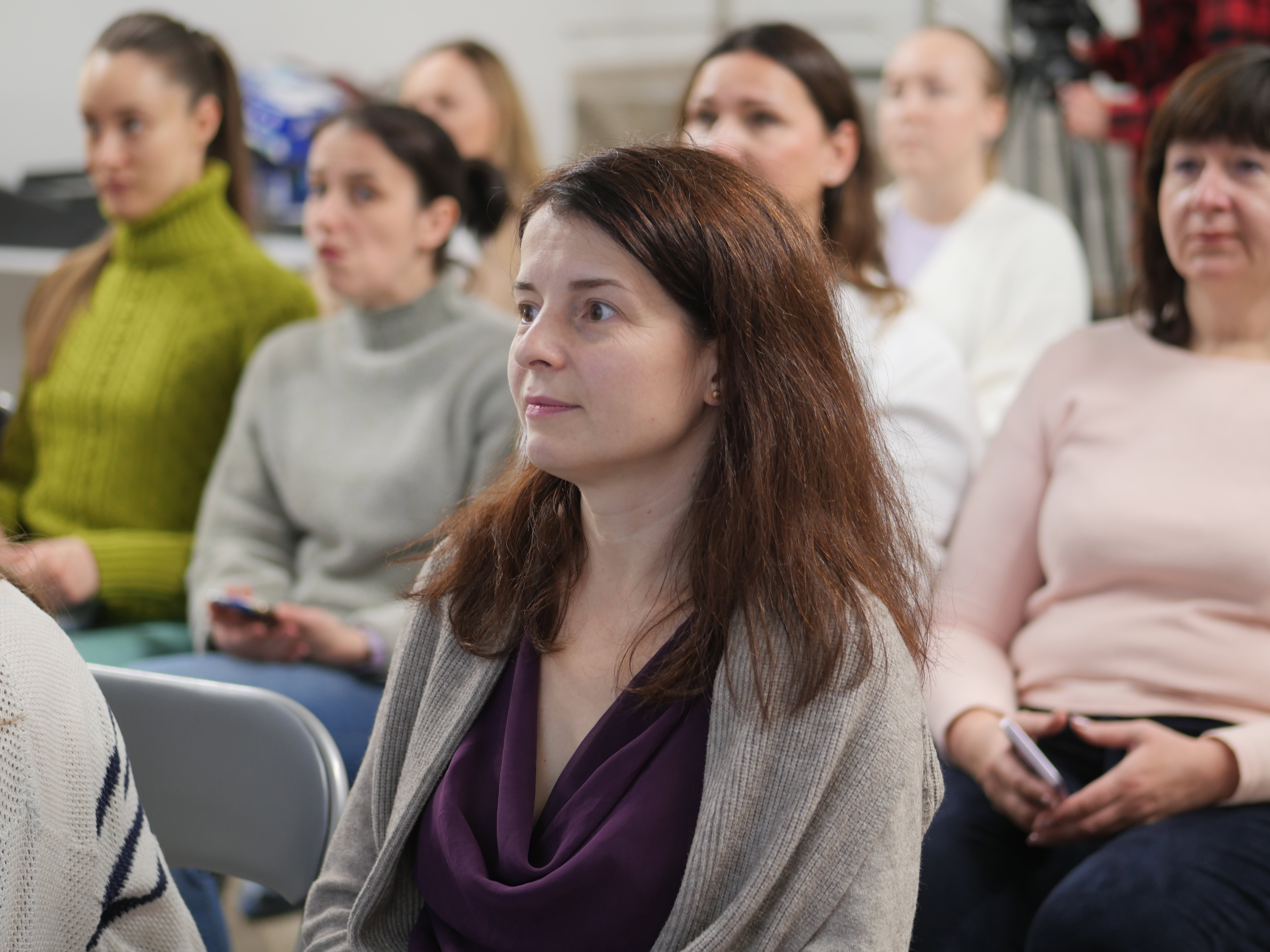 Благодійний ярмарок від U&WE-Hub: як у Запоріжжі підприємниці створюють бізнес і допомагають ЗСУ