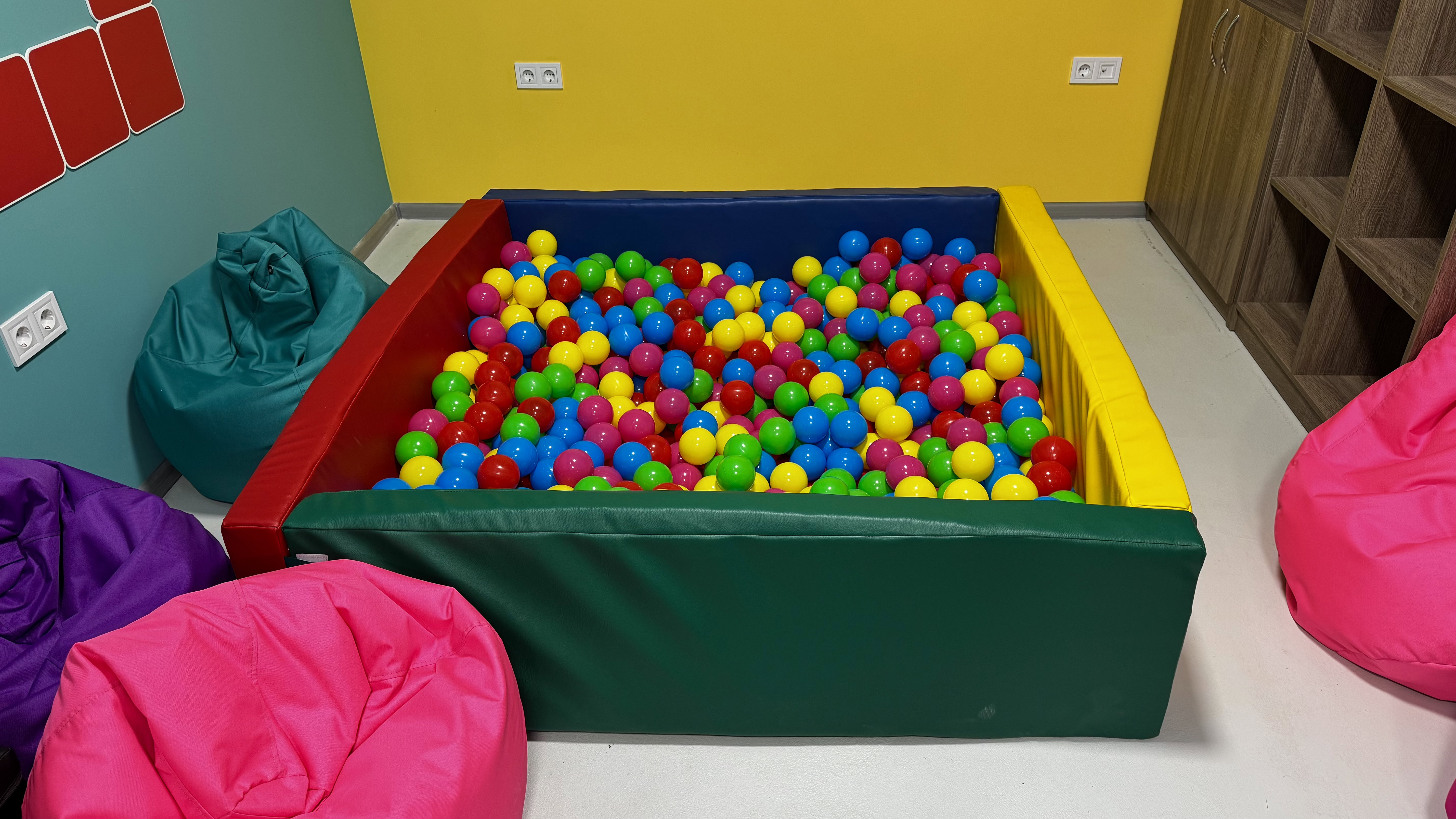 Вісім місяців змішаного навчання в гімназії №110