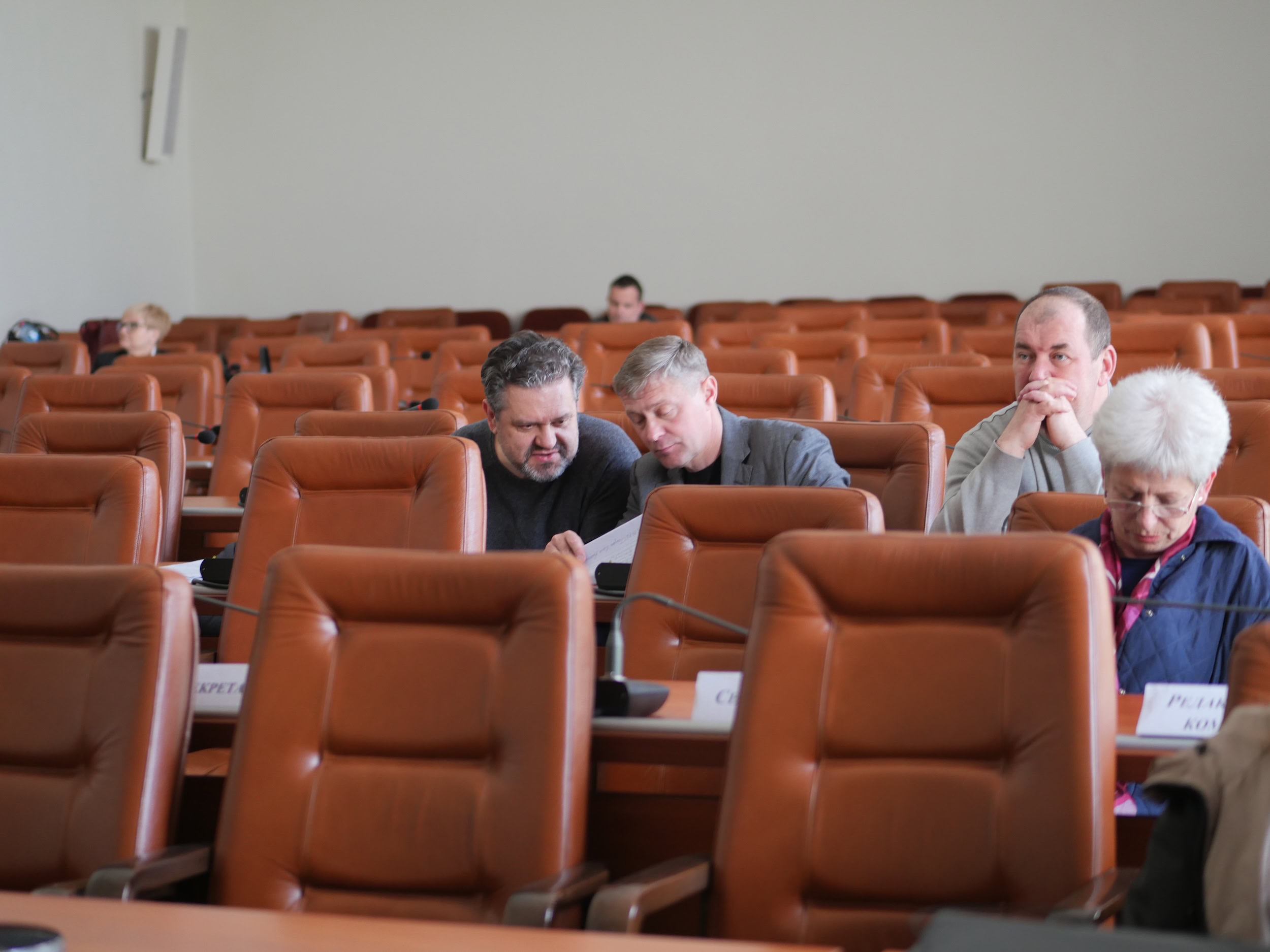 У Запоріжжі презентували програму зниження викидів: явка депутатів і позиція громади