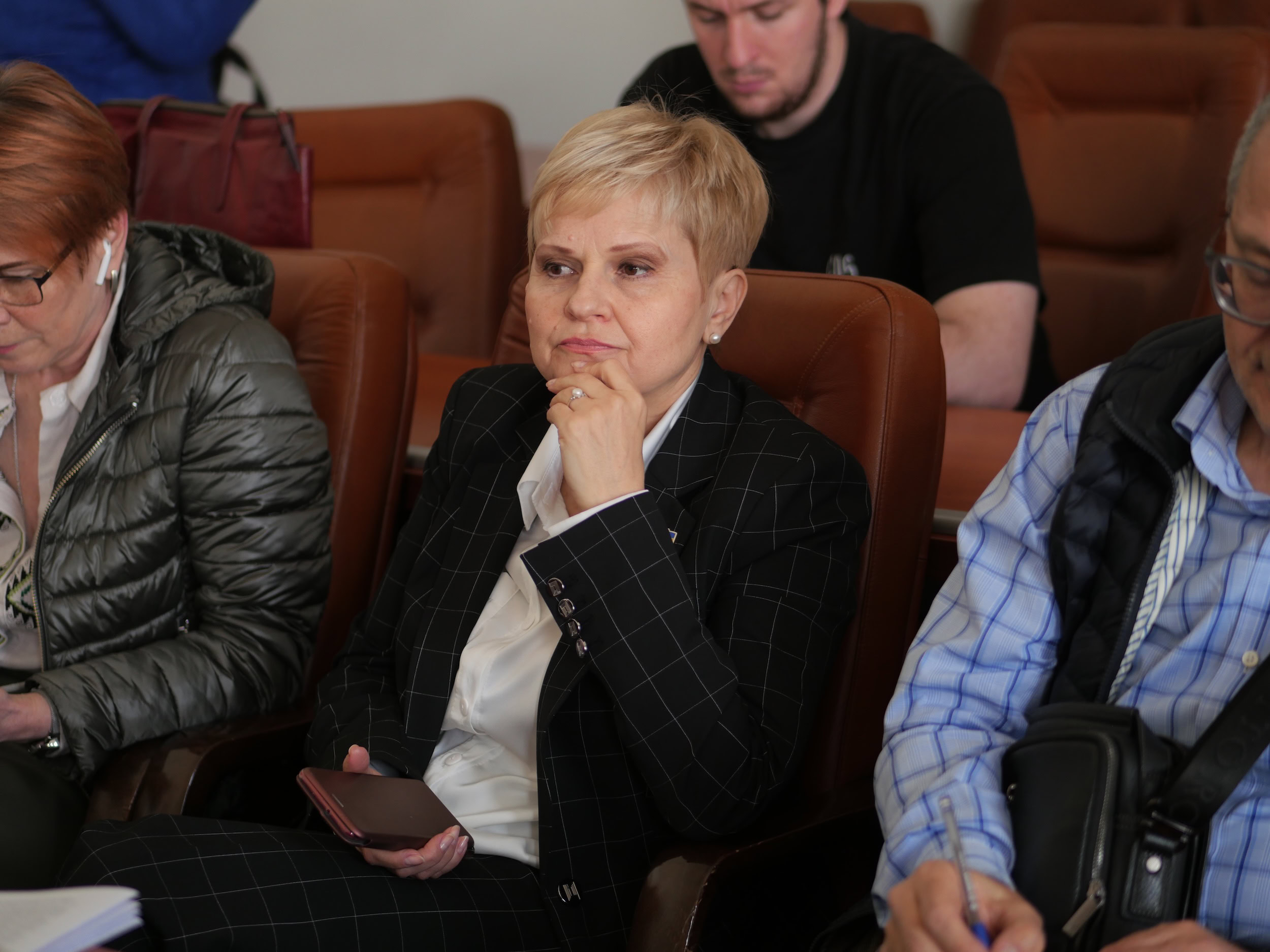 У Запоріжжі презентували програму зниження викидів: явка депутатів і позиція громади