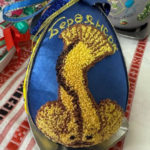 Нитка пам’яті українського всесвіту: виставка вишитих писанок в Запоріжжі