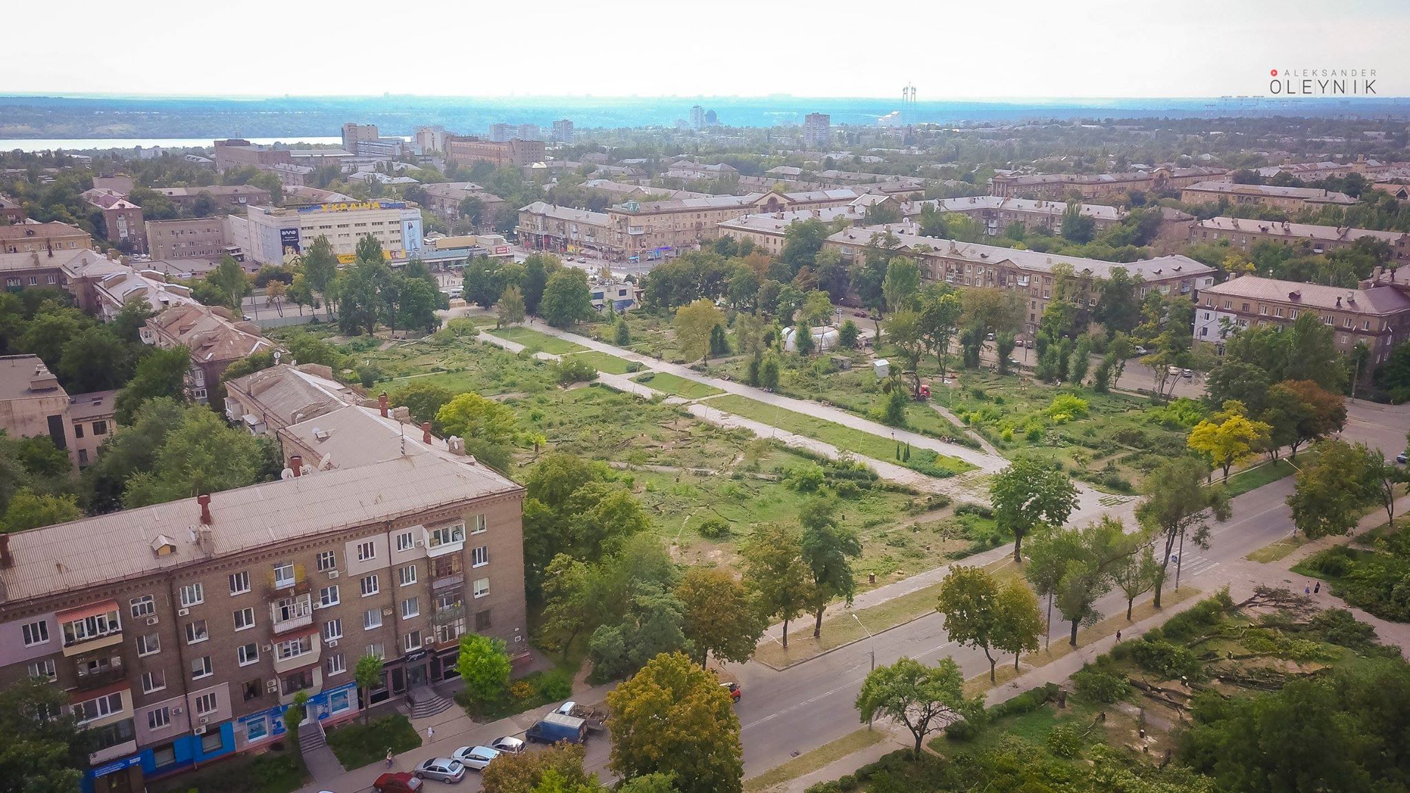 Суд щодо перейменування скверу Тарасова: представники «Ленд Дівелопмент» знову не з’явилися на засідання