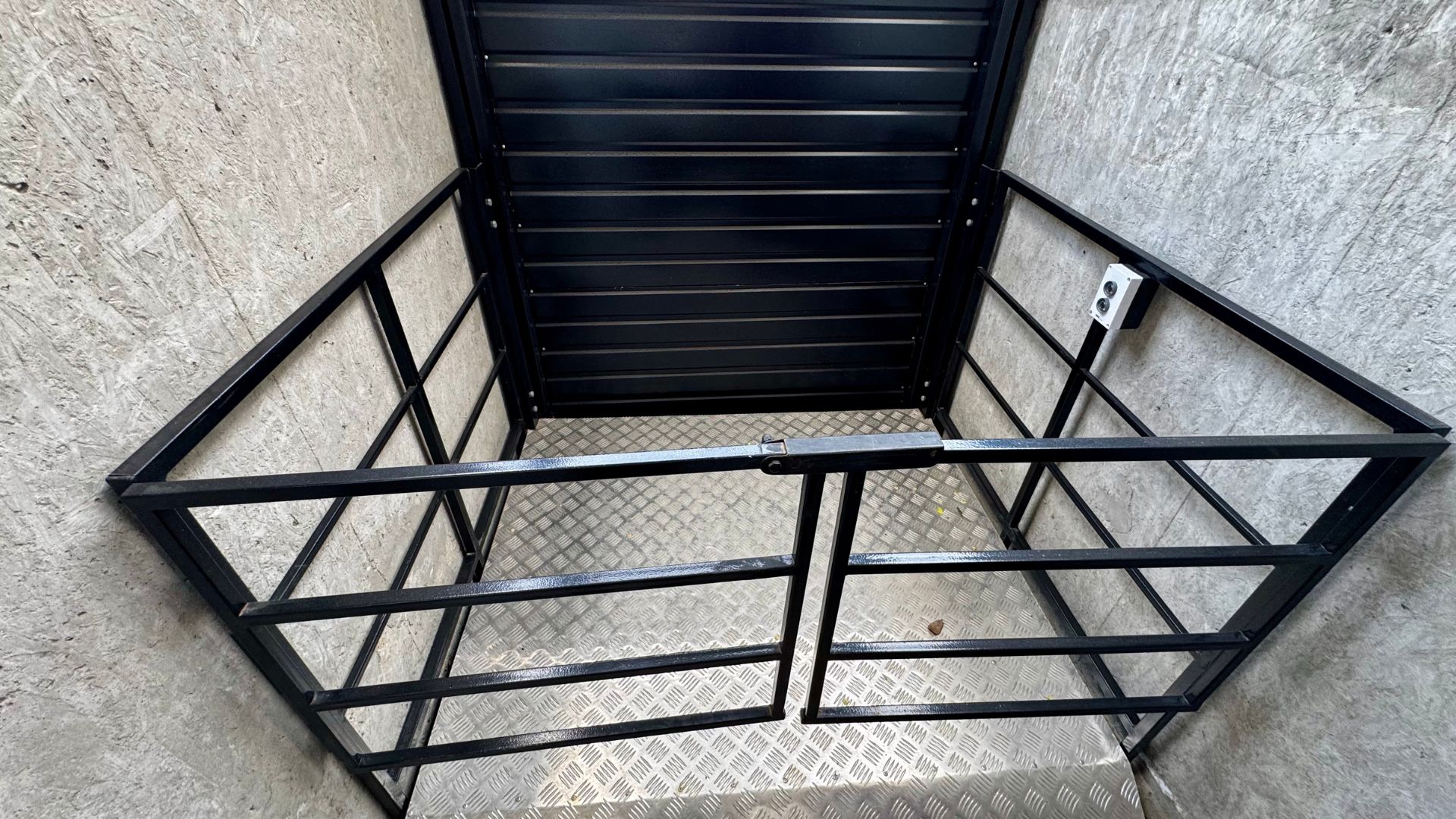 З підвалу – в школу: рік навчання в укритті гімназії №101