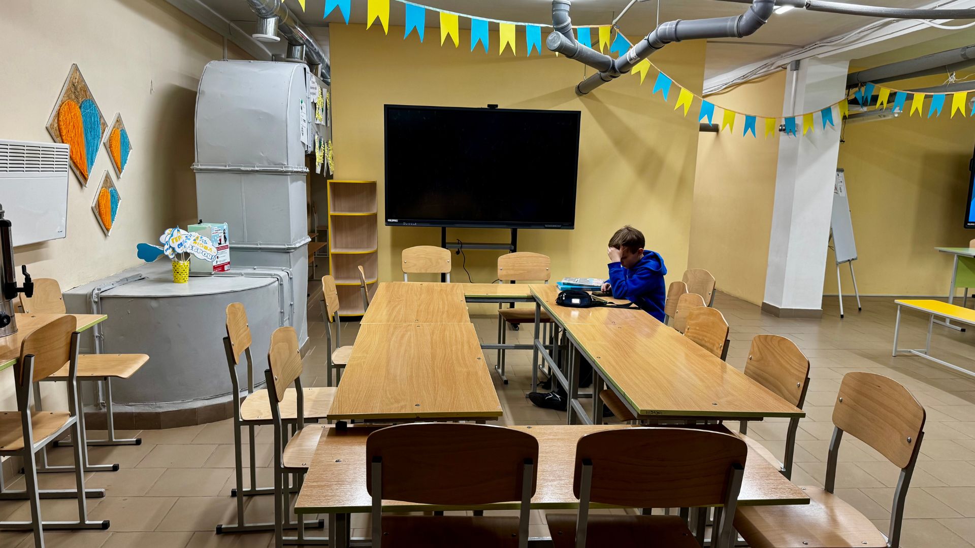 З підвалу – в школу: рік навчання в укритті гімназії №101