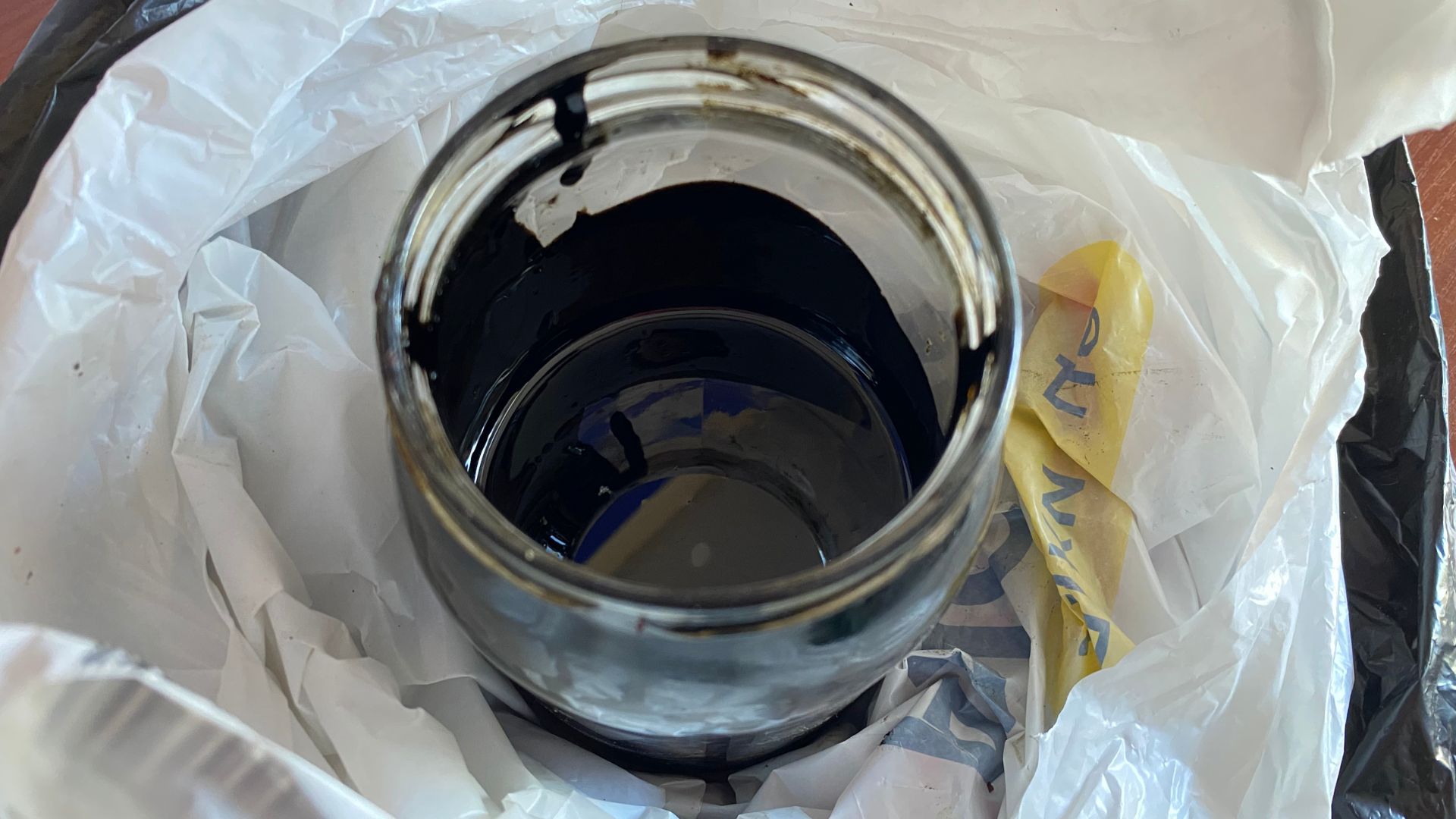 «Мазутне озеро»: як в Запоріжжі вже 50 років ігнорують токсичну промислову спадщину