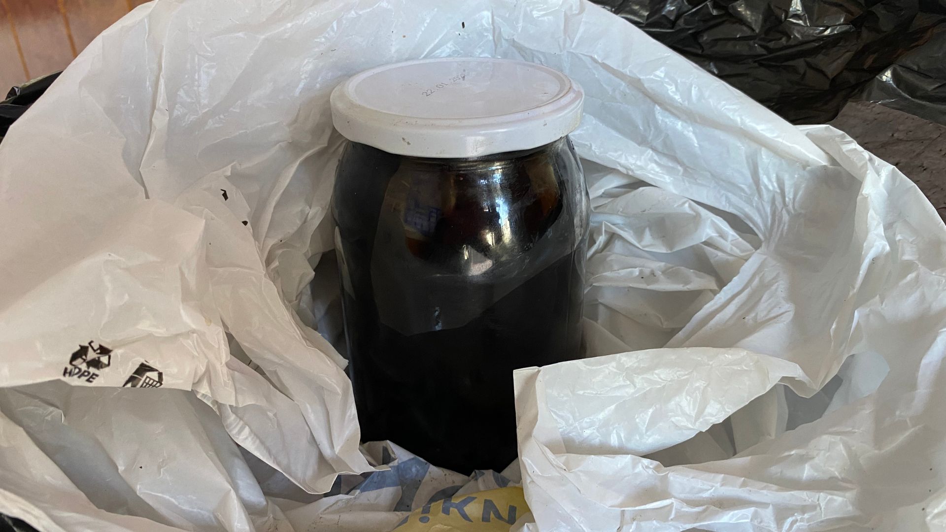 «Мазутне озеро»: як в Запоріжжі вже 50 років ігнорують токсичну промислову спадщину