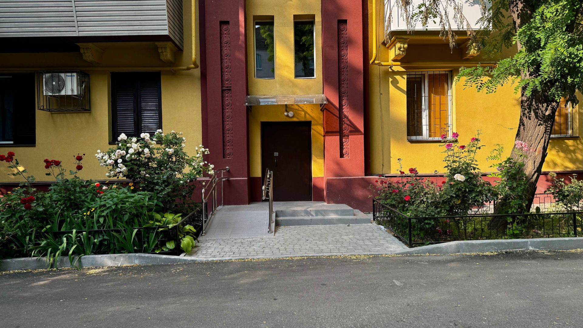 97% готовності: чи стане червень останнім місяцем ремонту на Сталеварів, 16