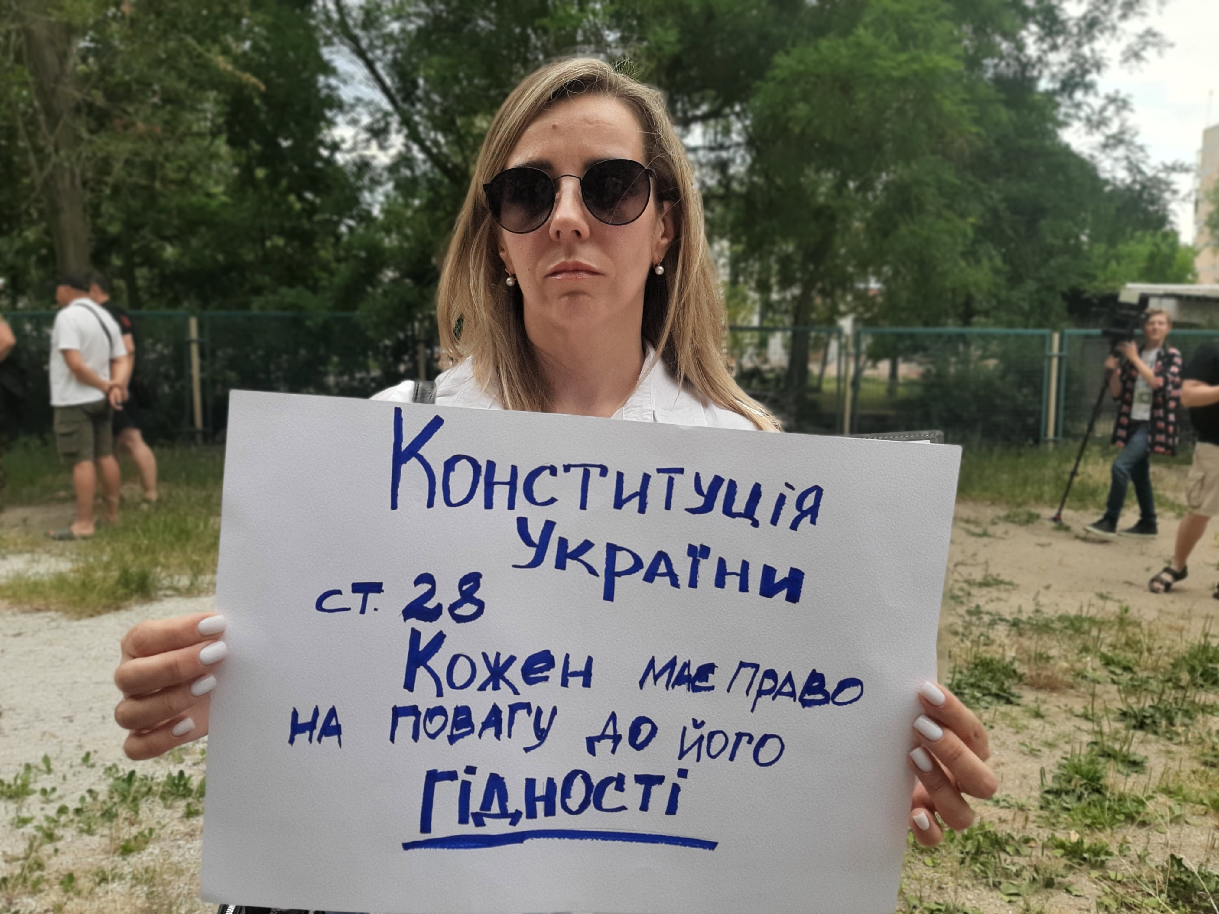 Після спротиву – підтримка: у Запоріжжі погодили встановлення підйомника для ветерана
