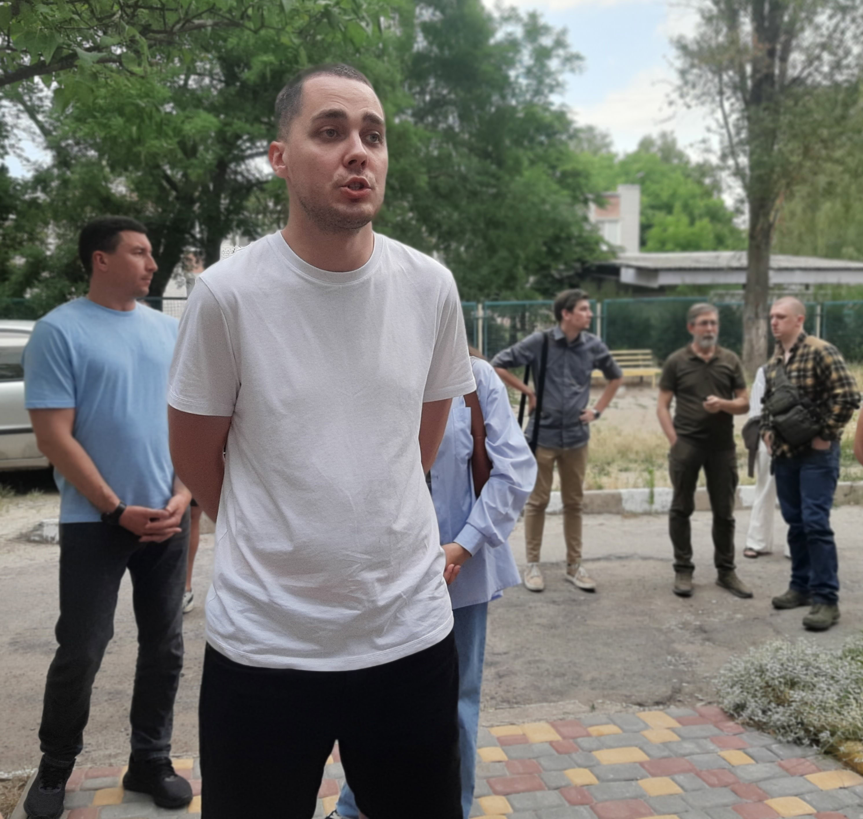 Після спротиву – підтримка: у Запоріжжі погодили встановлення підйомника для ветерана