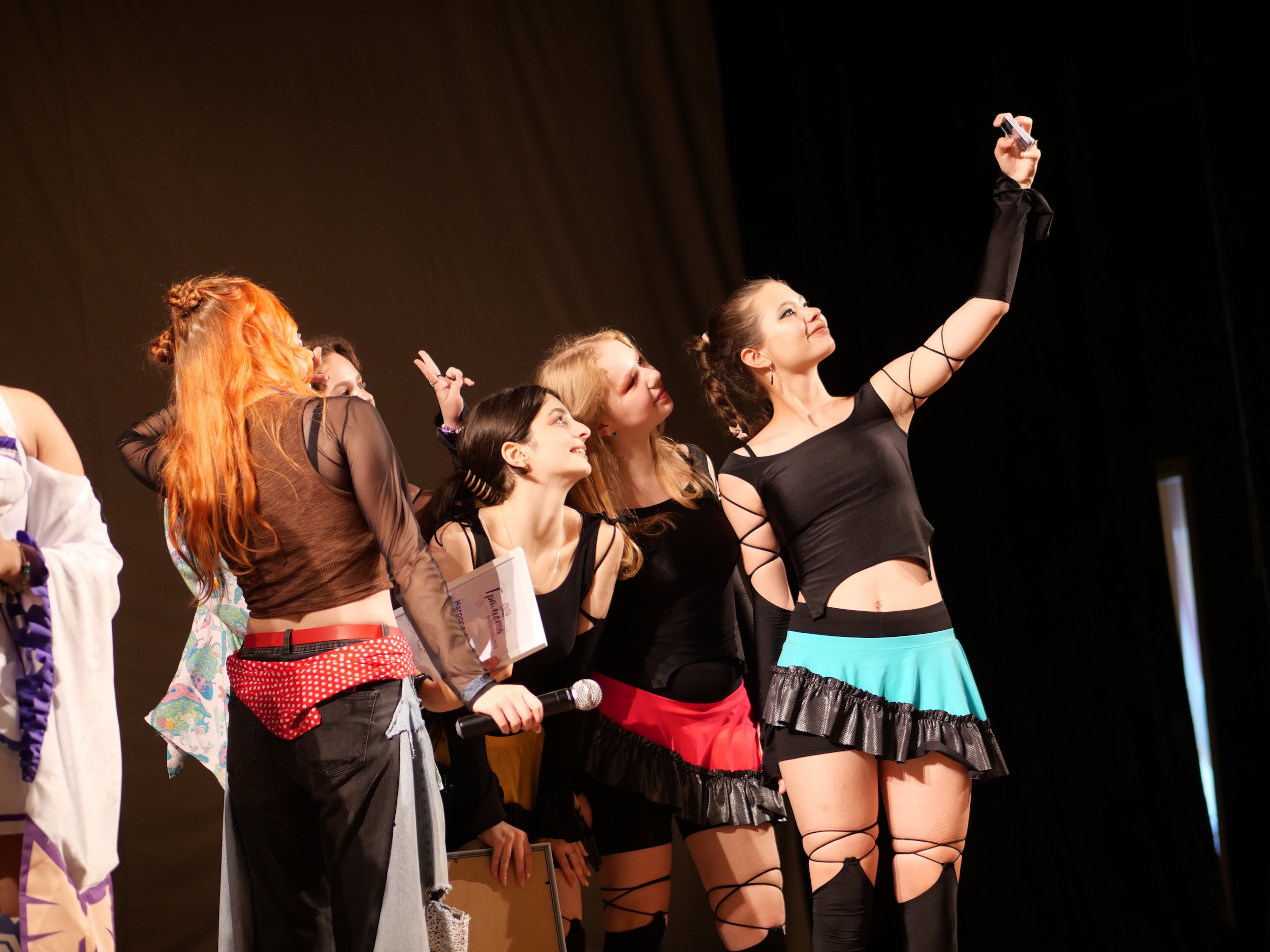 Косплей, кавер-денс та ярмарок: в Запоріжжі відбувся Kokomi Fest