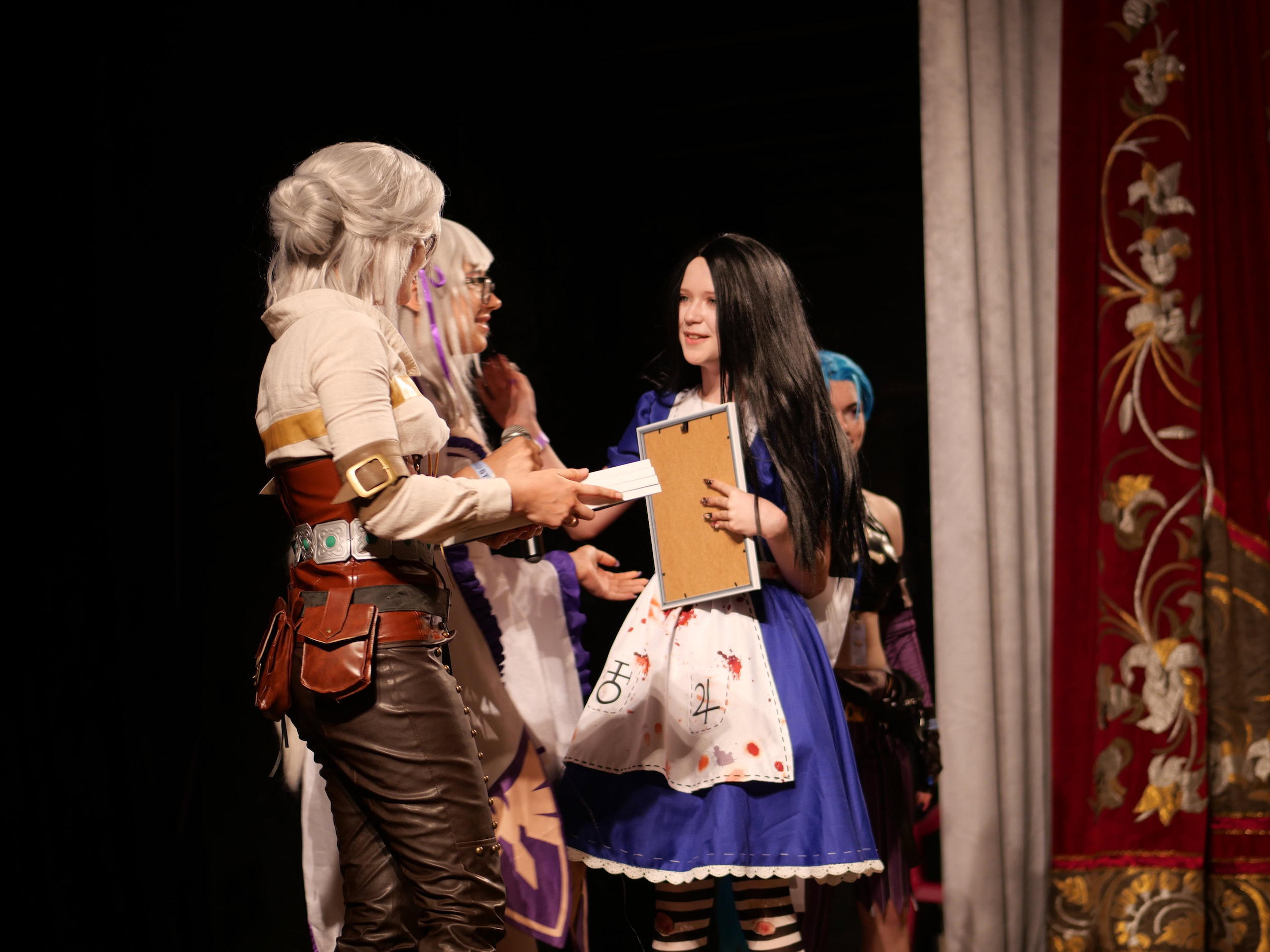 Косплей, кавер-денс та ярмарок: в Запоріжжі відбувся Kokomi Fest