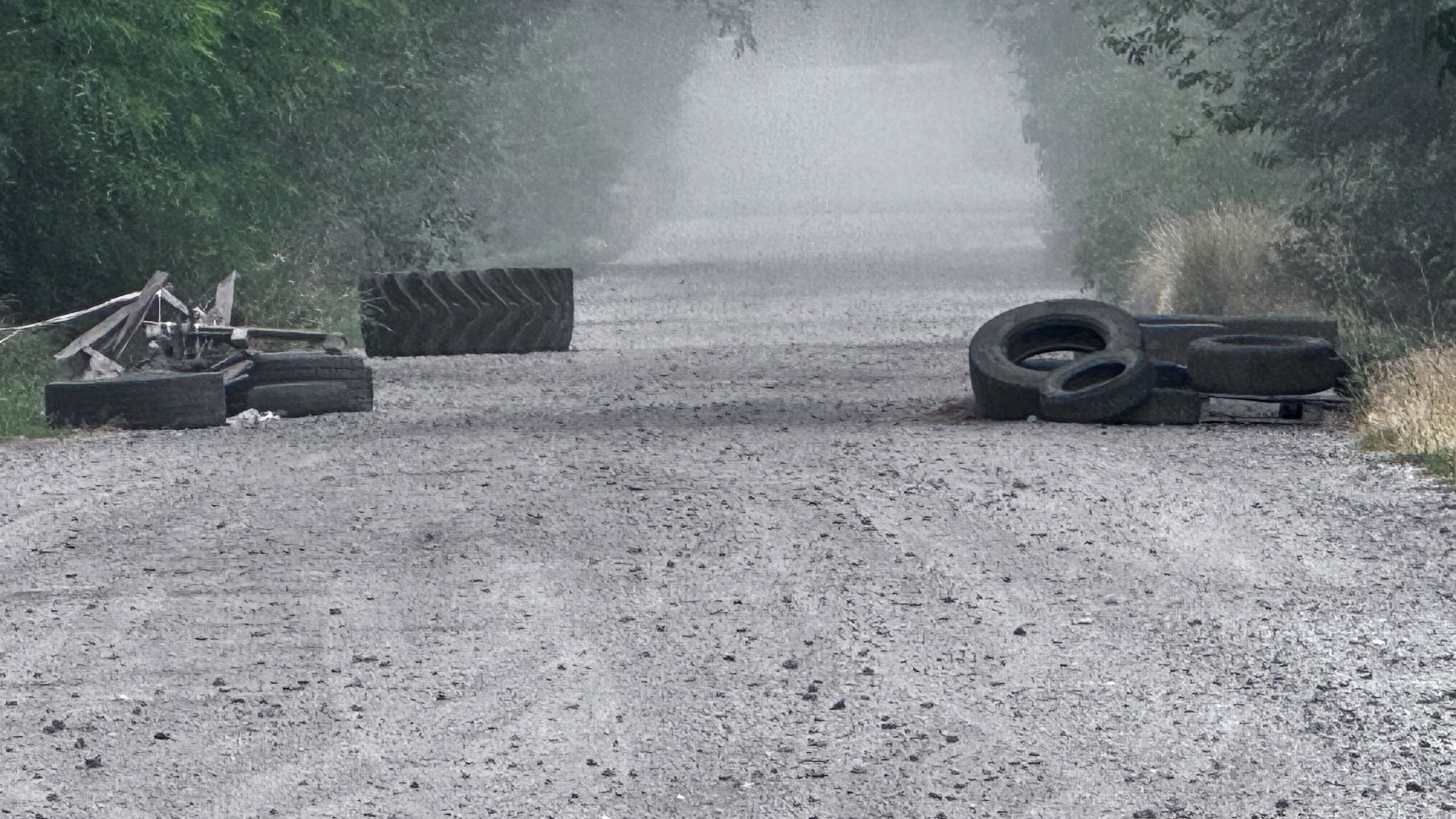 Пʼять мільйонів в пил: після ремонту дороги Тернувате – Косівцеве селяни їздять в об’їзд