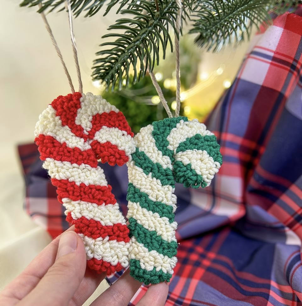 Мистецтво килимової вишивки: як запоріжанка створює красу з ниток