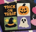 Мистецтво килимової вишивки: як запоріжанка створює красу з ниток