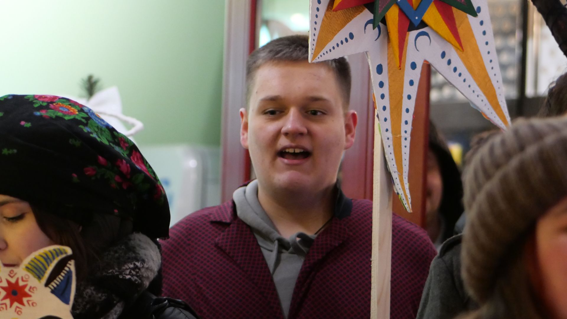 Коляд, коляд, колядниця: як запоріжці у Різдво збирали гроші на ЗСУ