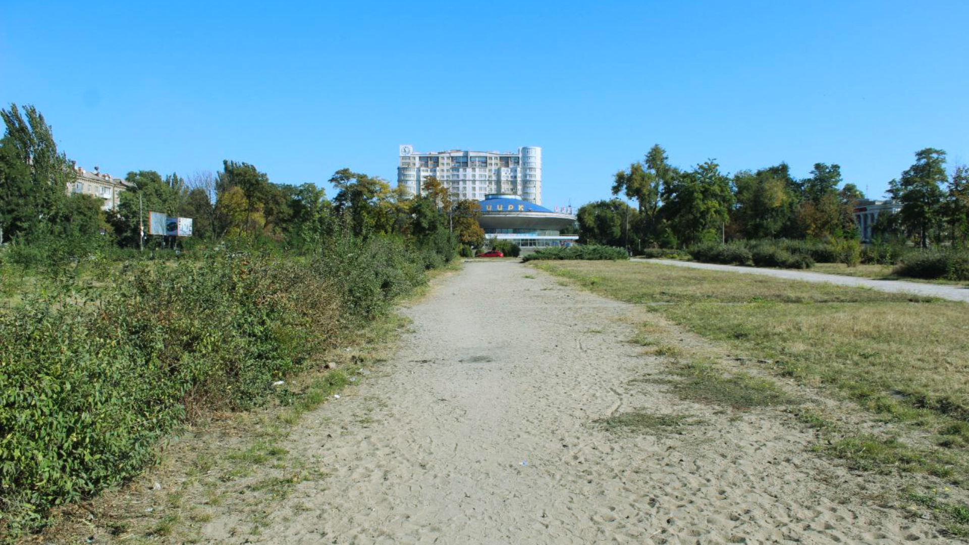 Боротьба за сквер Тарасова: суд відхилив «запізнілі» докази забудовника