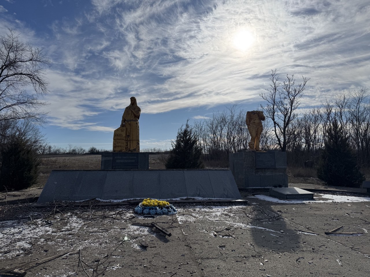 «Рускій мір прийшов і до нас»: як живе село Жовта Круча