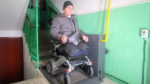 Робимо багато, але цього катастрофічно недостатньо: у Хортицькому районі відкрили підйомник у будинку ветерана