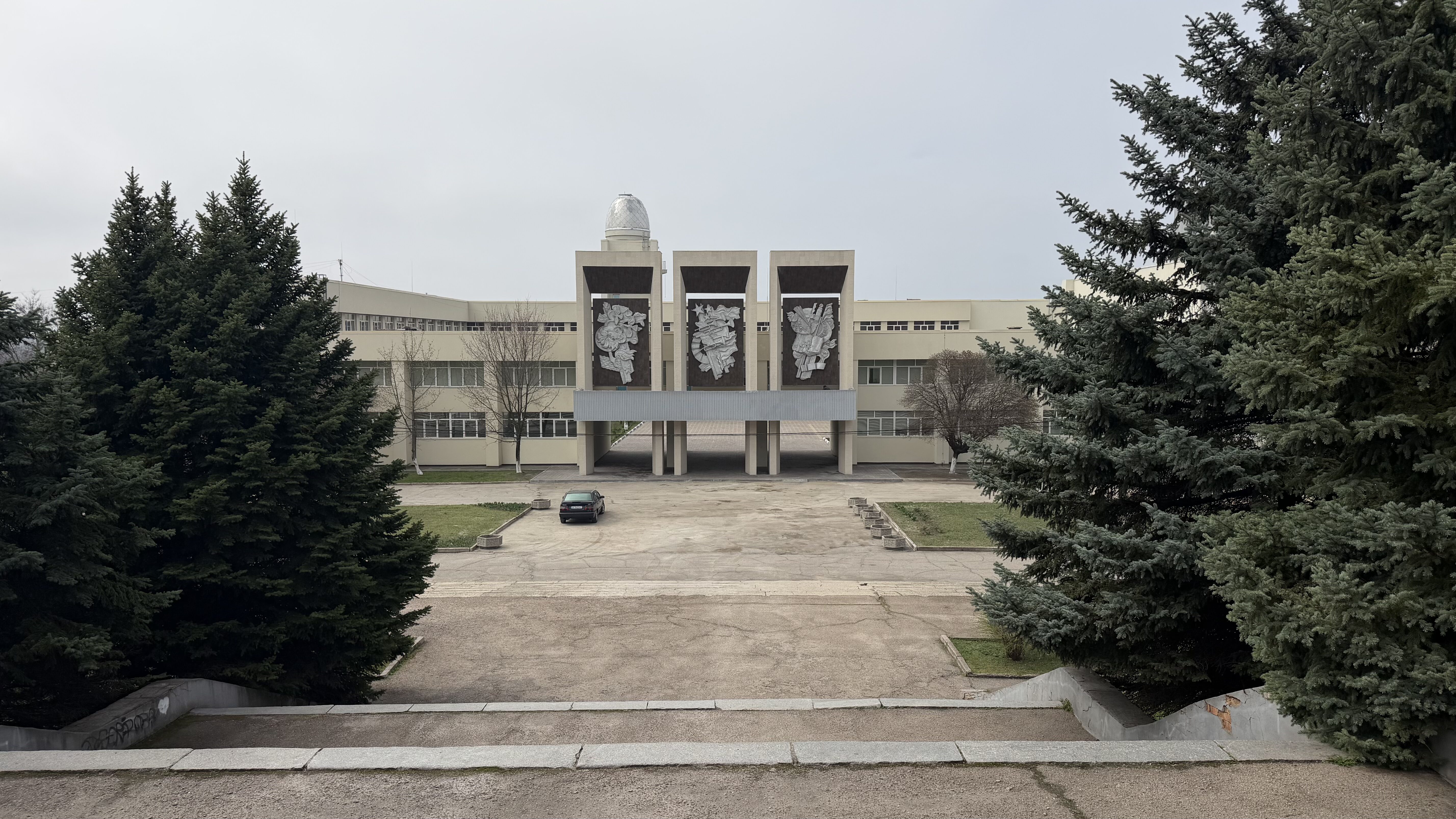 Запорізький палац дитячої та юнацької творчості продовжать ремонтувати. Цього разу дорогим «церезітом»