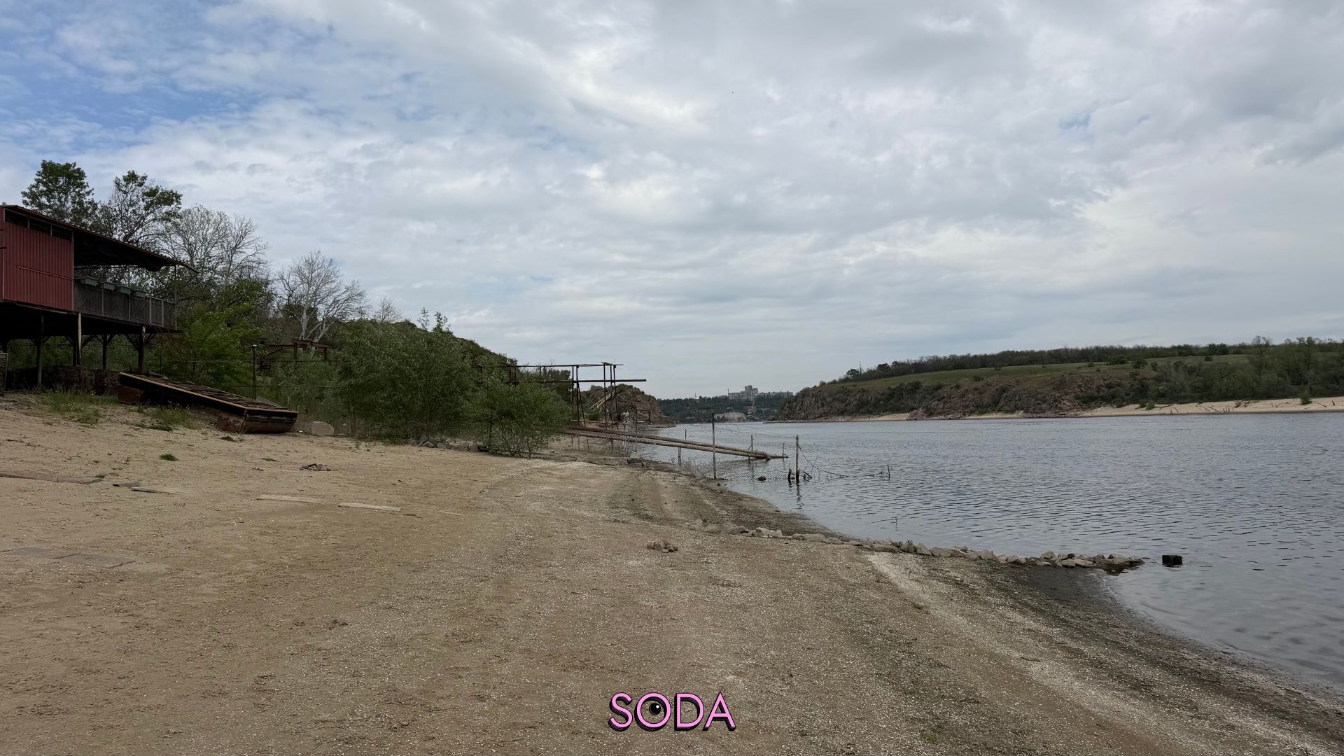 На папері є, в реальності — немає: яка ситуація з захисною смугою правого берега Дніпра в Запоріжжі