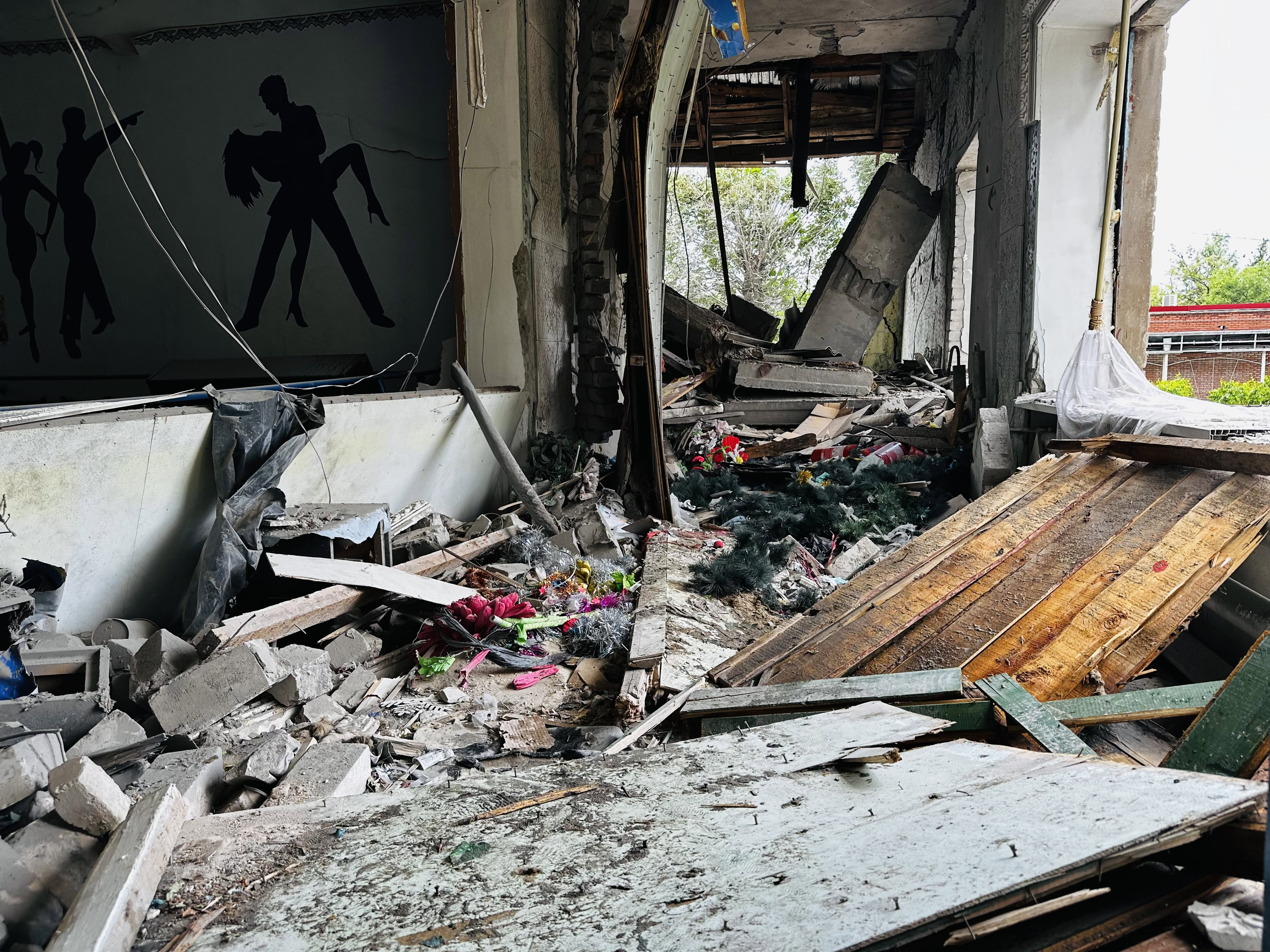 «Там, де жевріє надія, але дементори висмоктують життя»: Вільнянськ — місто, що живе попри війну