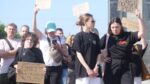 «Чекаємо на роботі завтра!»: у Запоріжжі мітингували проти відставки міністра оборони Михайла Федорова