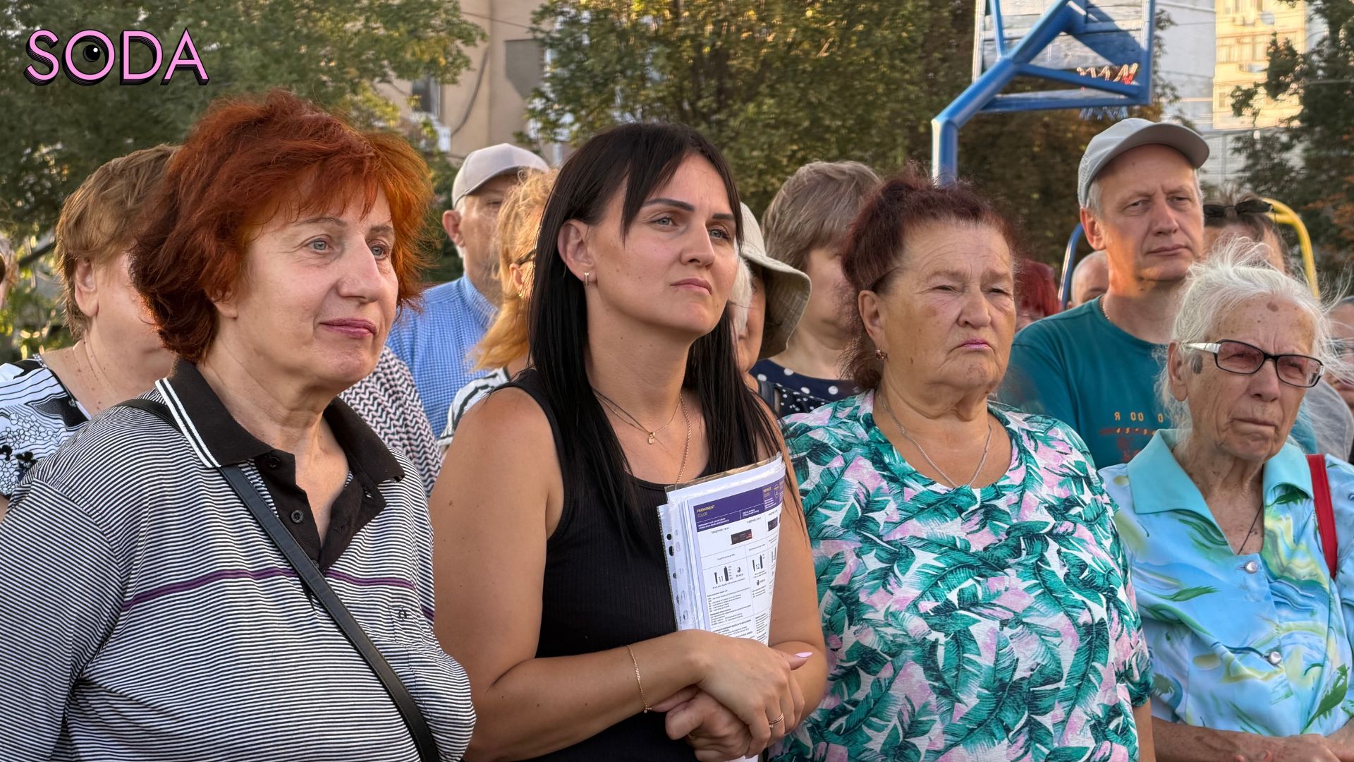 АЗК під вікнами: запоріжці збирають підписи проти будівництва заправки біля житлового будинку