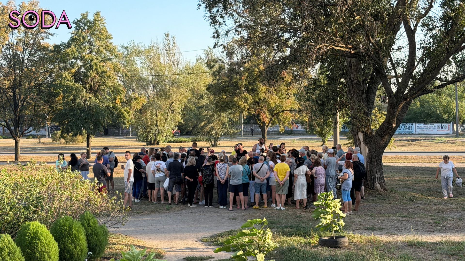 АЗК під вікнами: запоріжці збирають підписи проти будівництва заправки біля житлового будинку