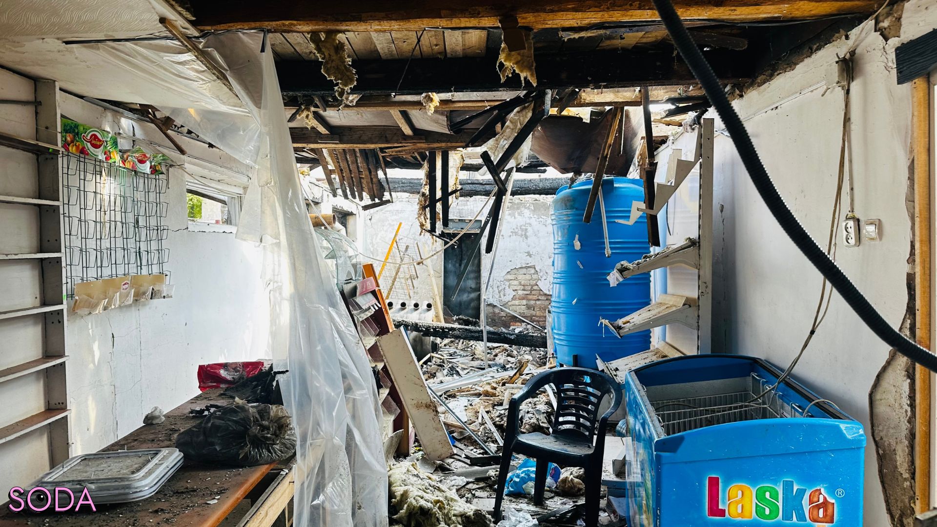 «Їх чекає горе в майбутньому, але що нам з того»: як живуть люди в Мар’ївці без зв’язку під обстрілами